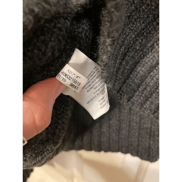 American Eagle NWT Tri-Color Gray, Cream, and Black Sweater, Size XS, MP $45 - Picture 4 of 11